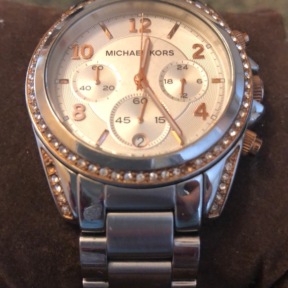 Michael Kors watch silver & rose gold accent - Picture 2 of 5